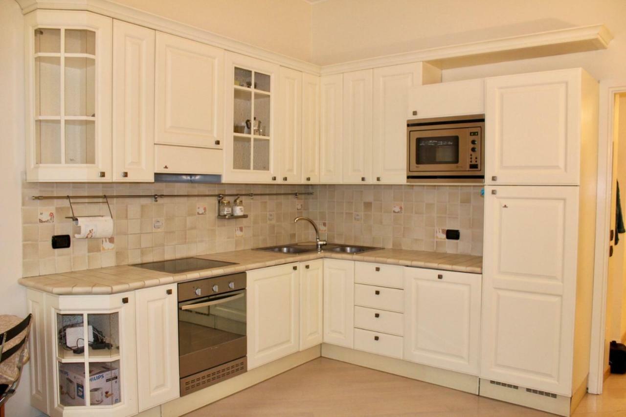 Downtown Apartment Милано Екстериор снимка